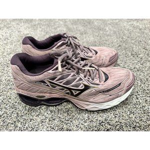 Women's Pink Athletic Shoes